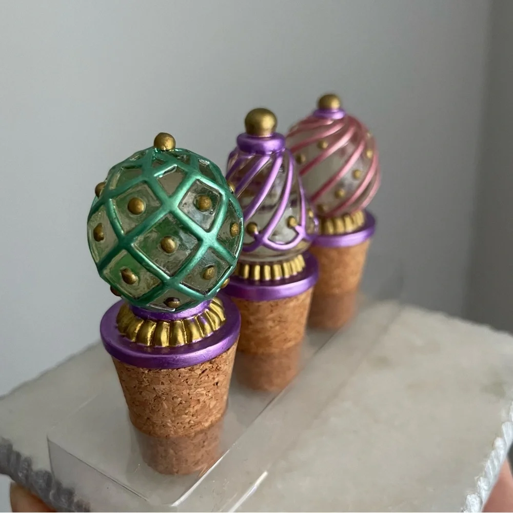 Set of 3 Glass bottle stoppers